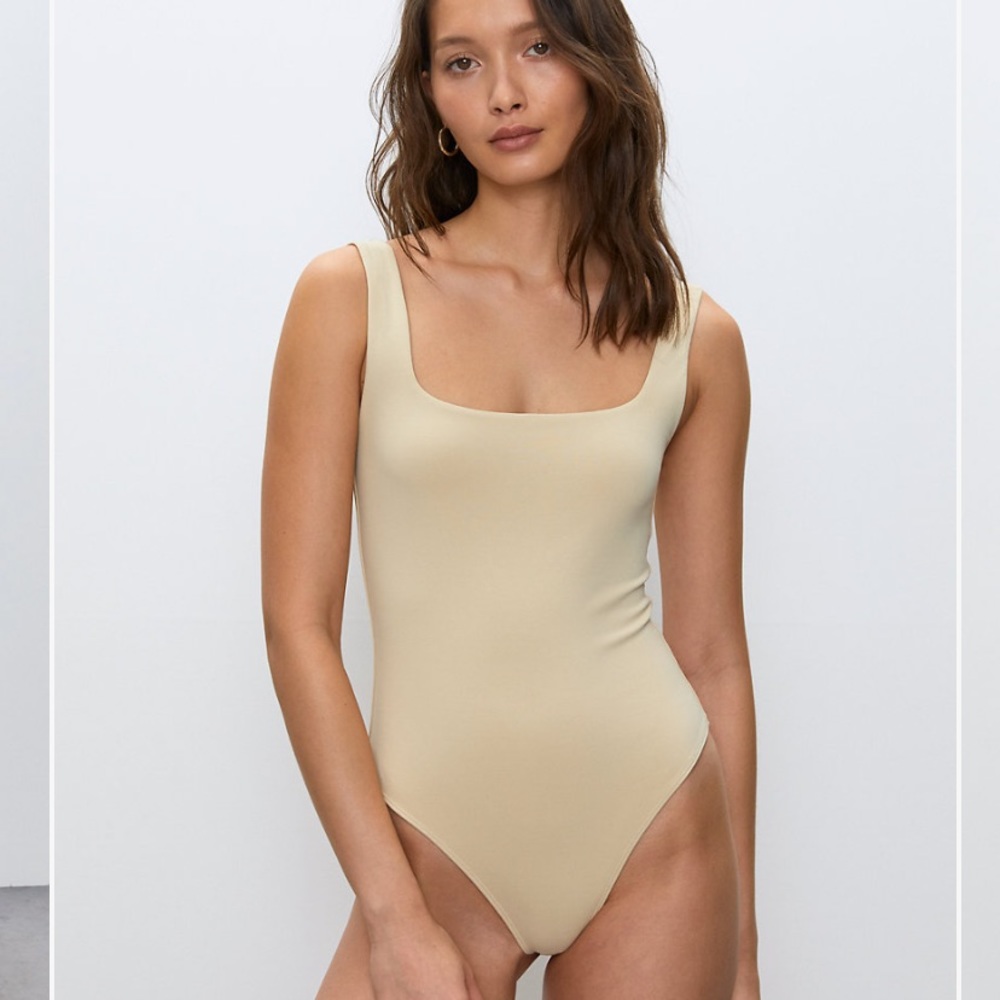 Aritzia Contour Bodysuit